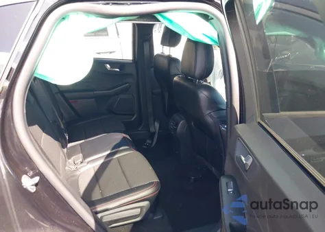 2024 Ford Escape St-Line z USA, uszkodzony, nr VIN 1FMCU0MN4RUB13300